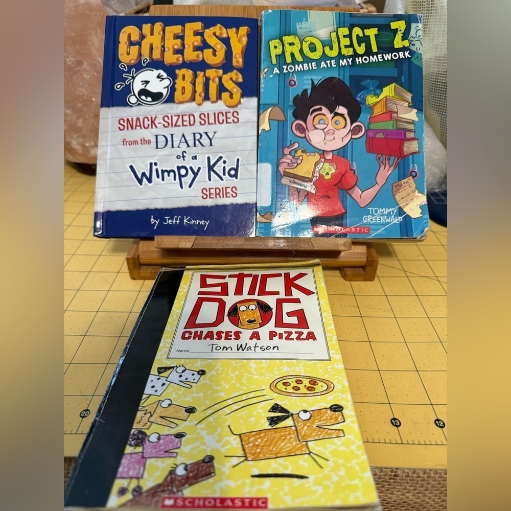 Scholastic Kids Book Trio - great set, good condition!